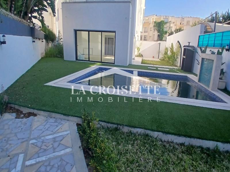 Villa S+5 avec piscine aux Berges du Lac 2